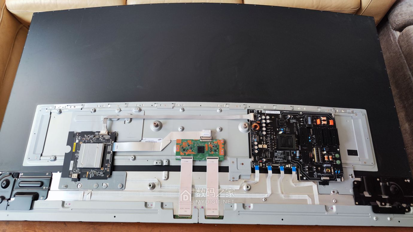 拆修小米电视3s 65寸曲面电视l65m4-aq黑屏故障 - 拆机乐园 数码之家