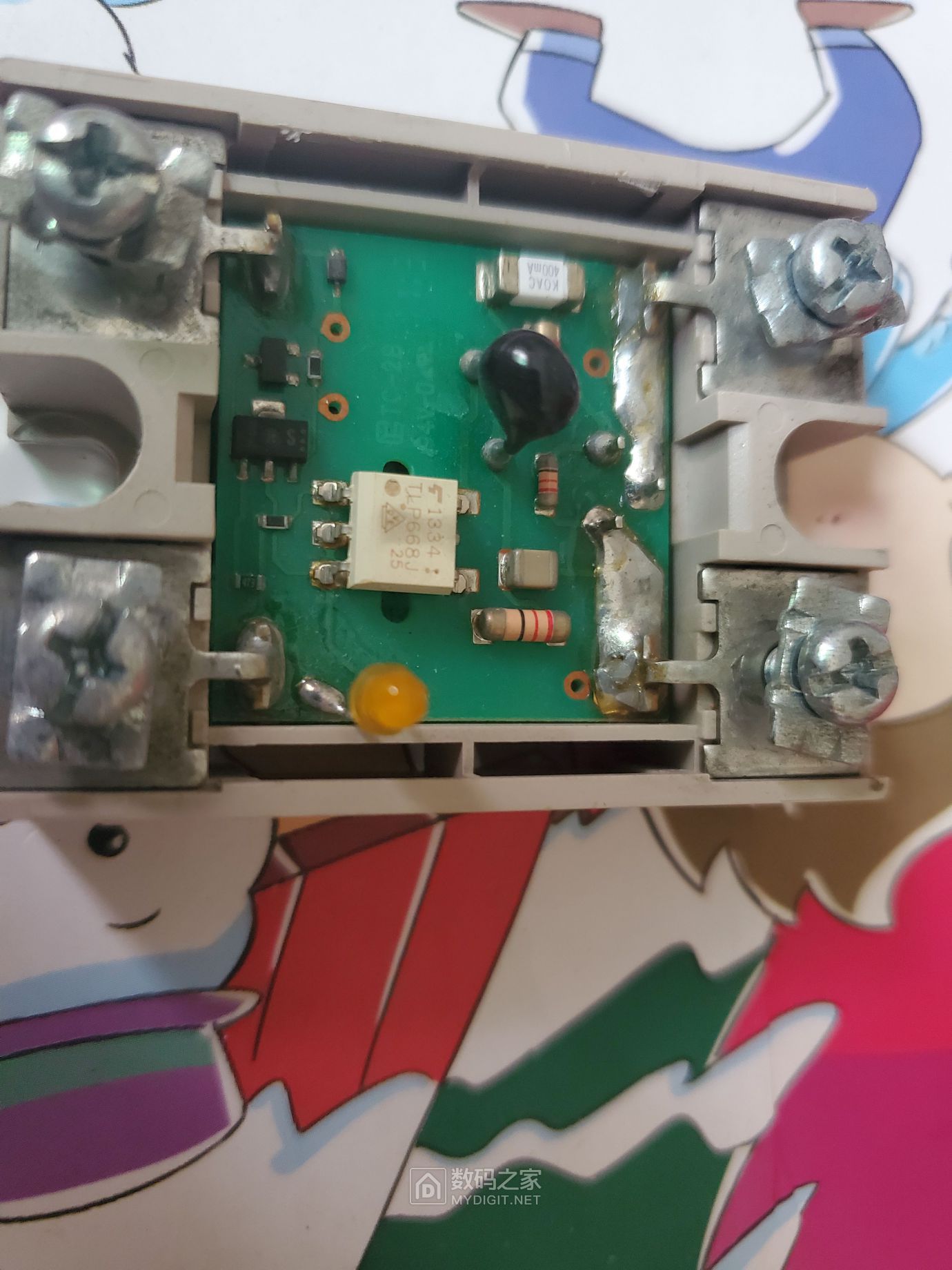 欧姆龙固态继电器拆解