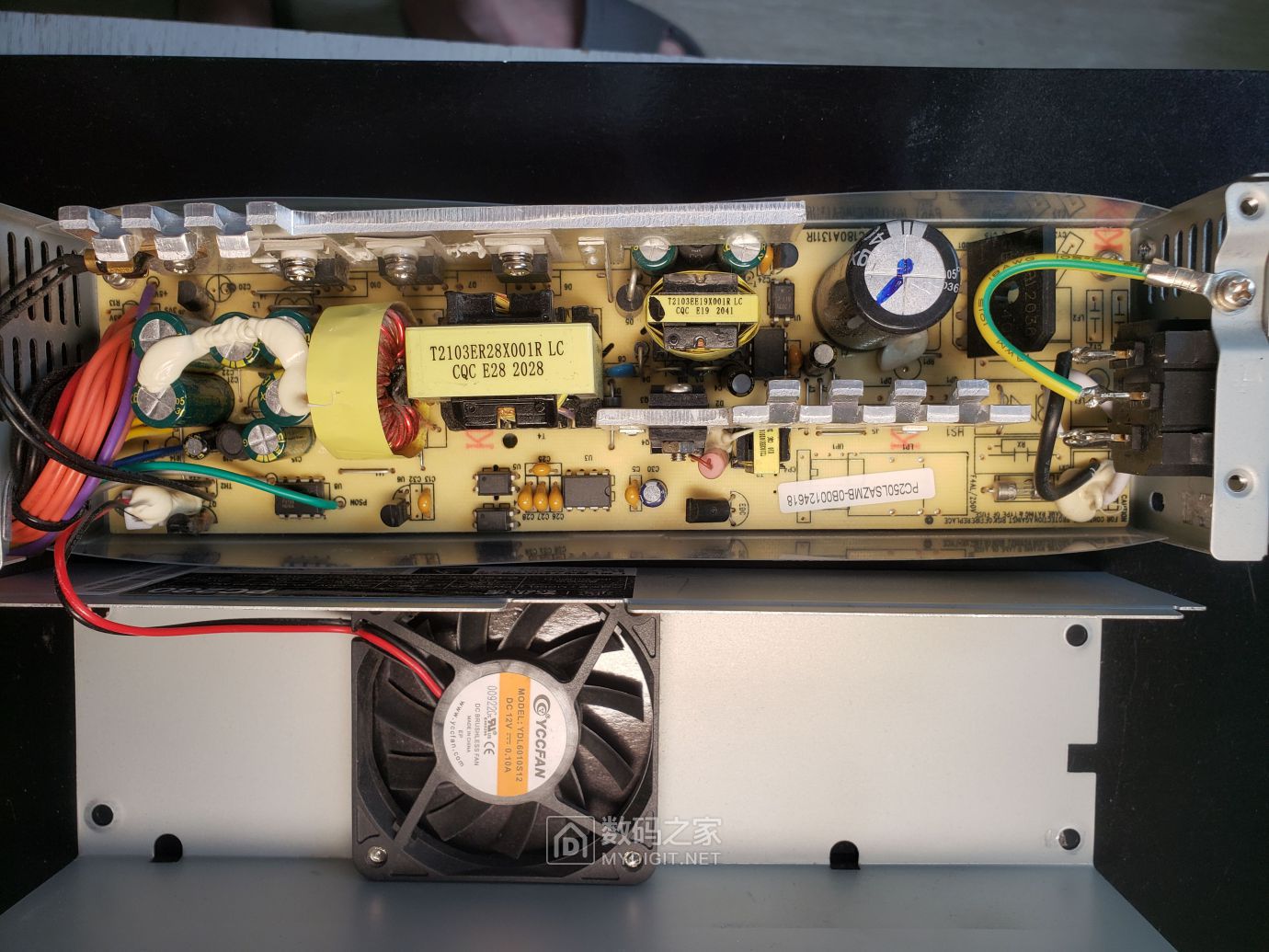 拆个大水牛s0203小机箱电源pc280产品型号pw350laa