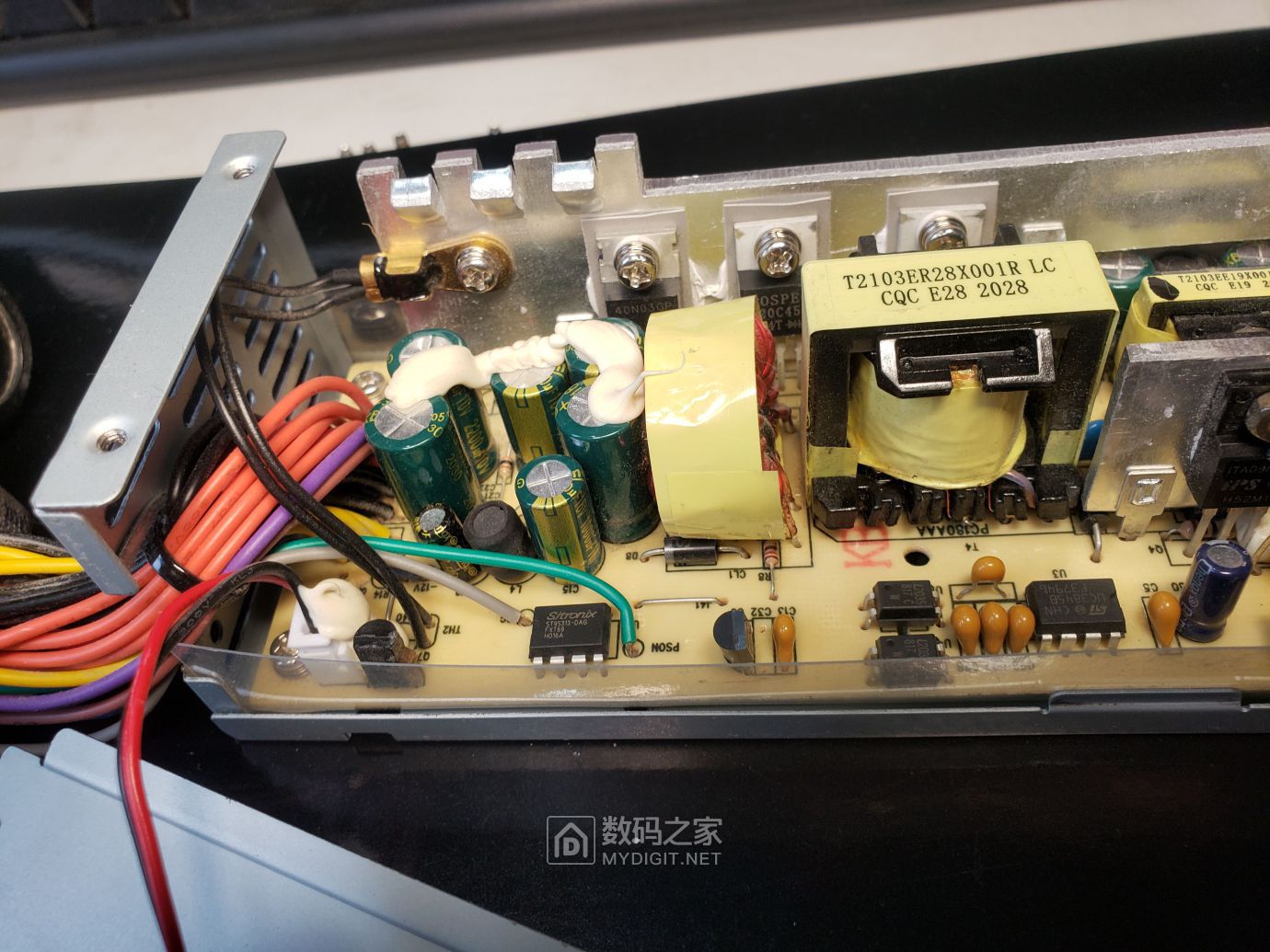 拆个大水牛s0203小机箱电源pc280产品型号pw350laa