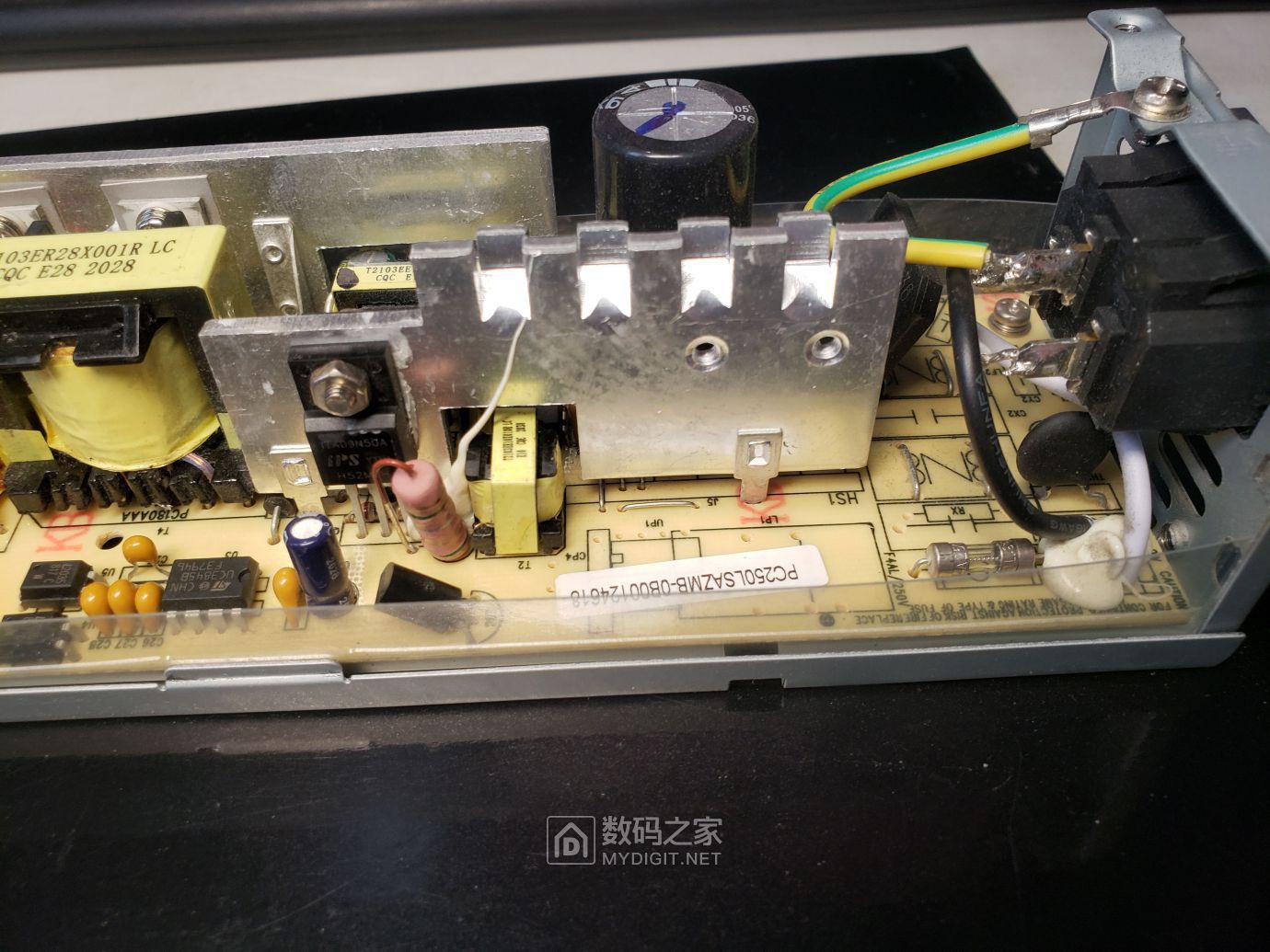 拆个大水牛s0203小机箱电源pc280产品型号pw350laa