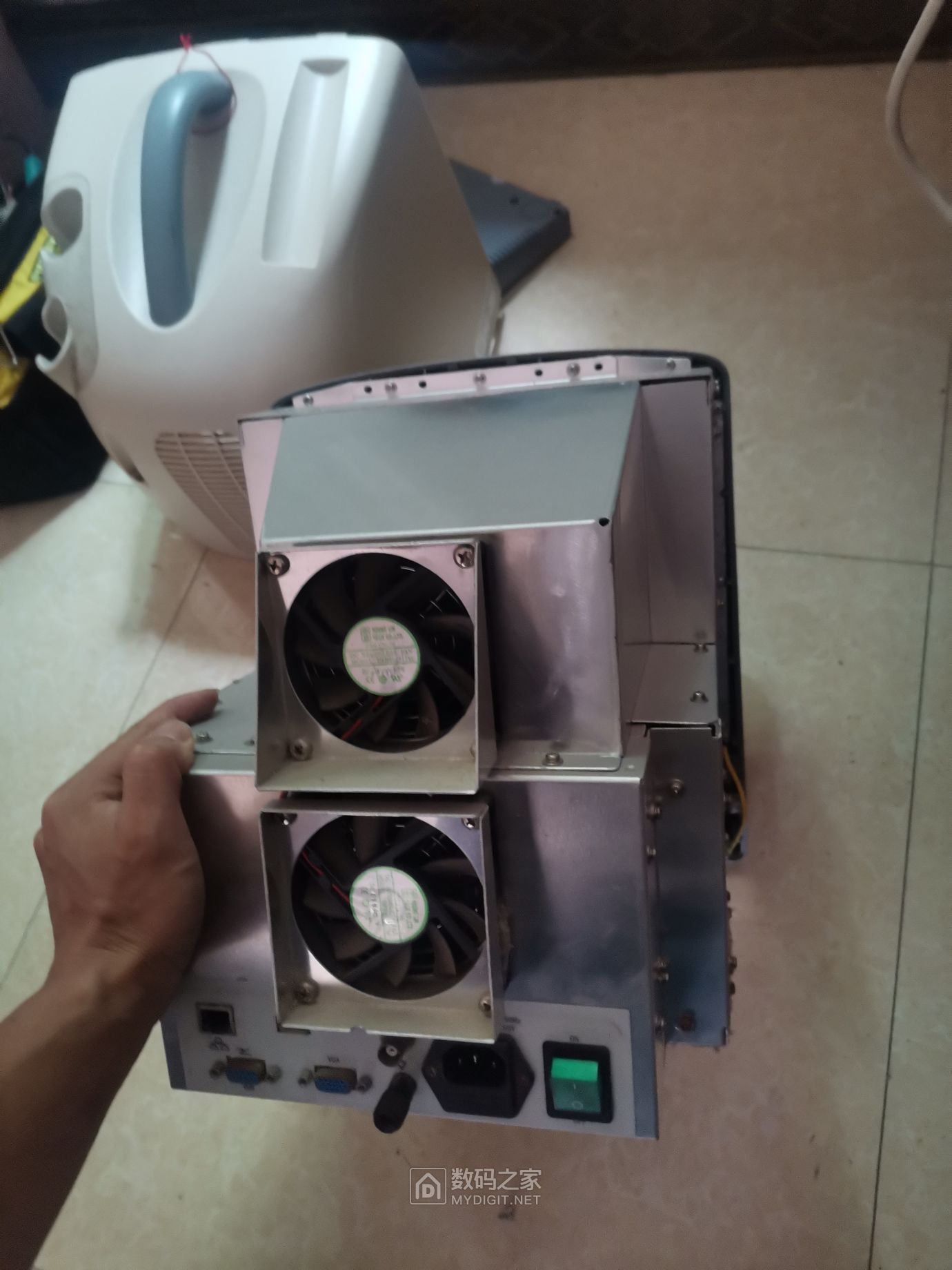 准备拆金属屏蔽罩