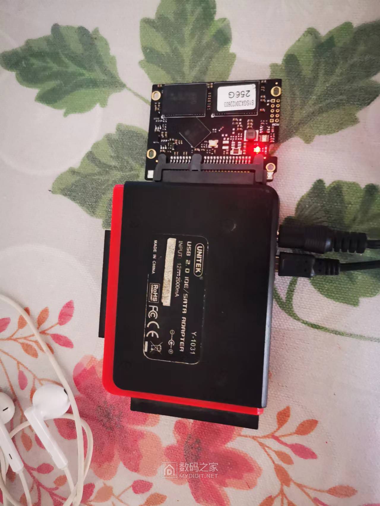 SIS P120 256GB SSD 主控SM2259XT 拆盘，系统慢无法用，大佬给看下 。 - SSD存储技术 数码之家