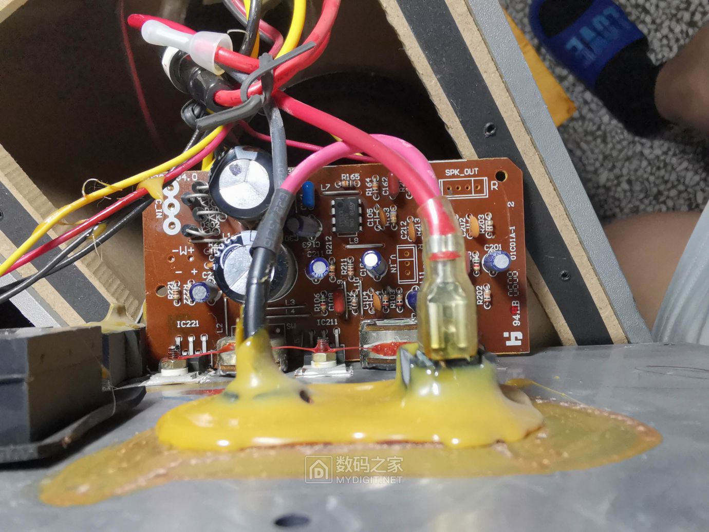 Edifier R301t Edifier R301T漫步者音箱拆解 - 拆机乐园 数码之家
