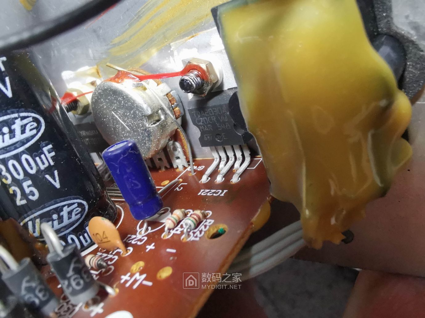 Edifier R301t Edifier R301T漫步者音箱拆解 - 拆机乐园 数码之家