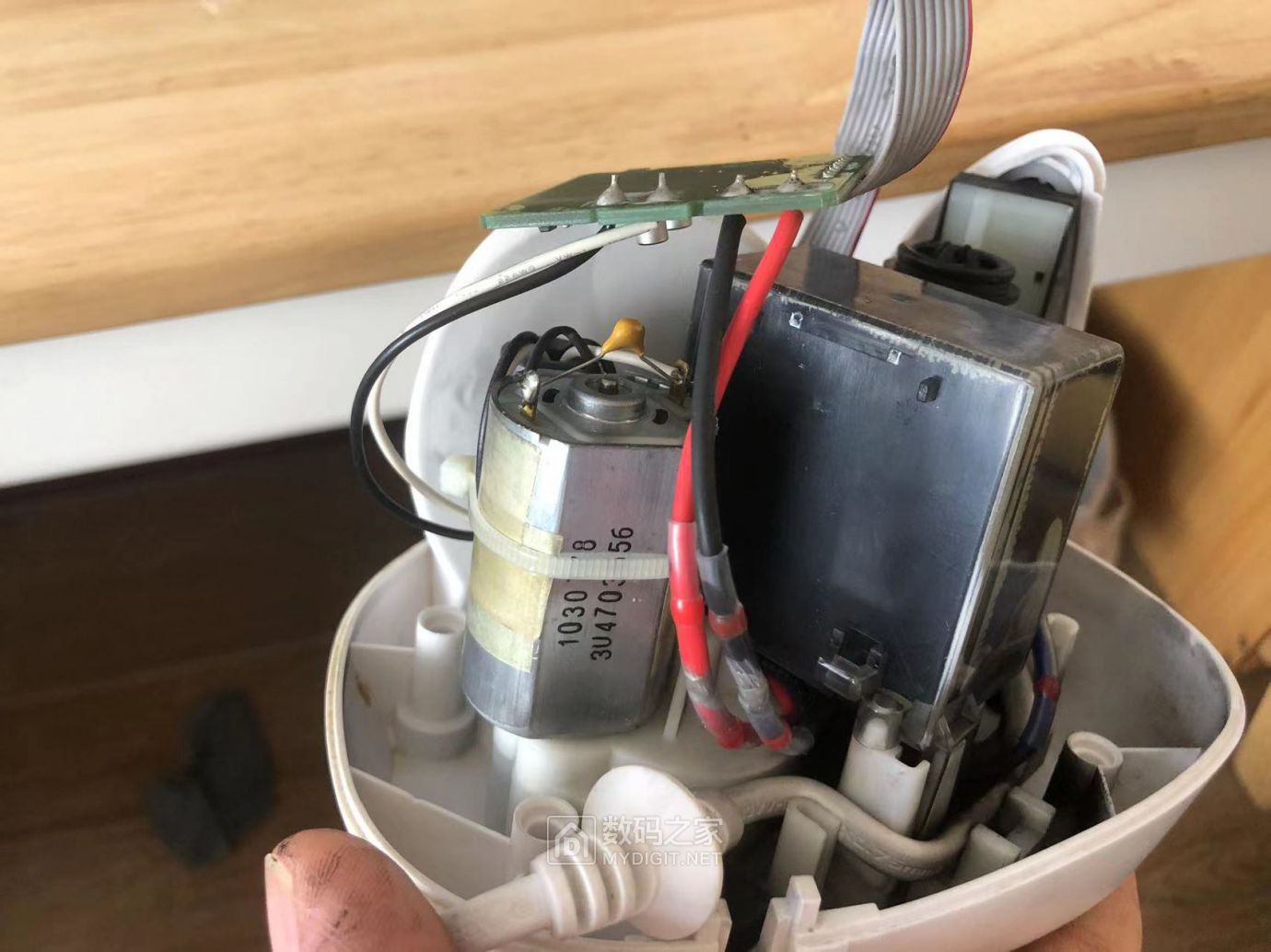 拆修洁碧冲牙器wp-670ec - 拆机乐园 数码之家