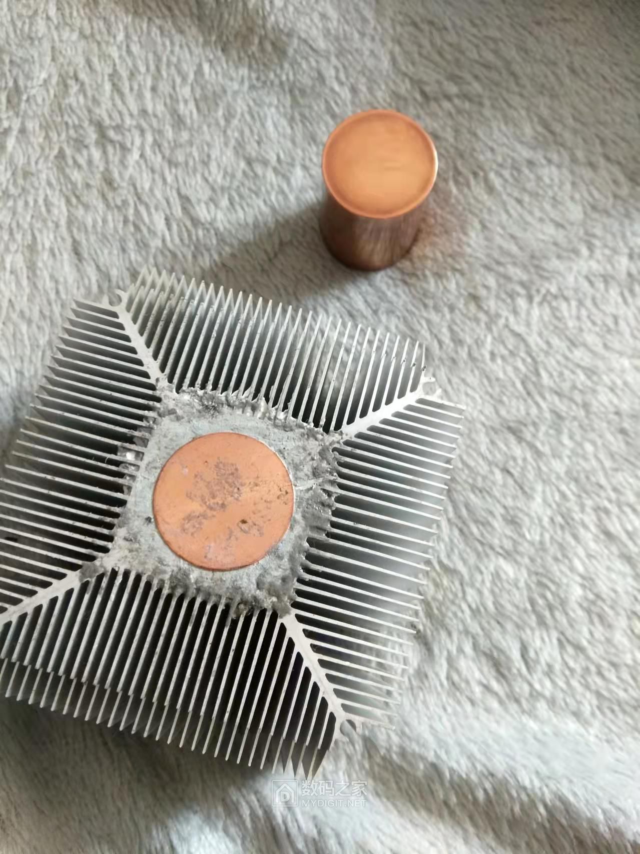 散热器底部.jpg