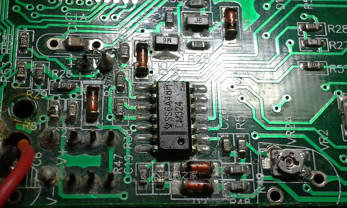 进了水的 syg dt9205a数字万用表, 开关按钮锈坏了,简单清理还能显示