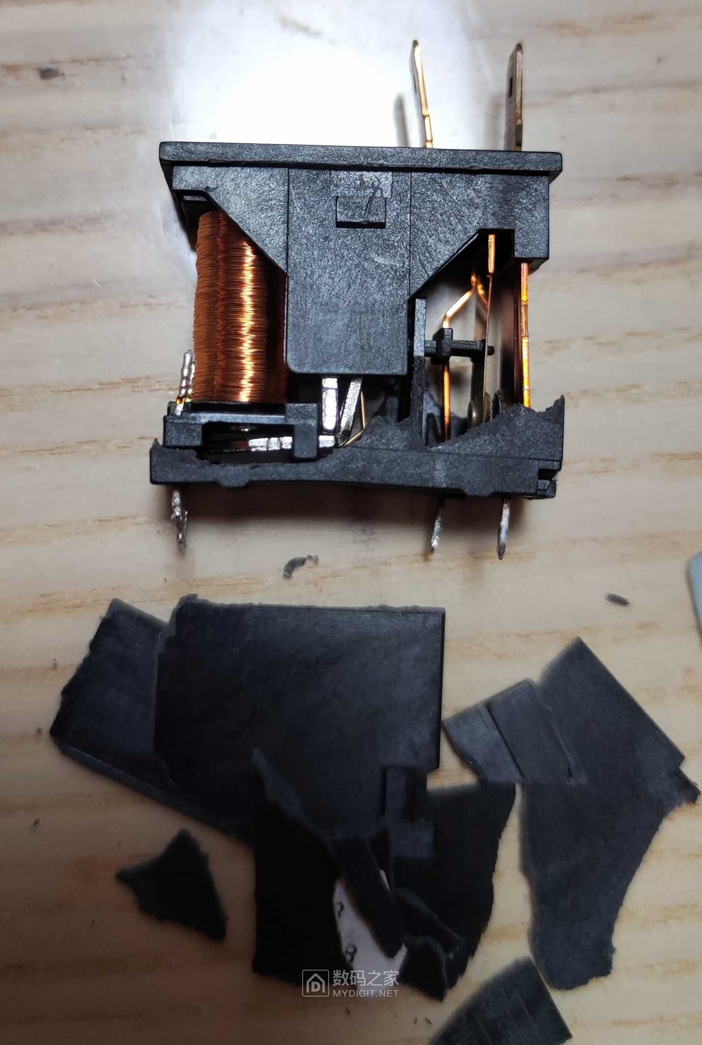 热水器的继电器终于都换了