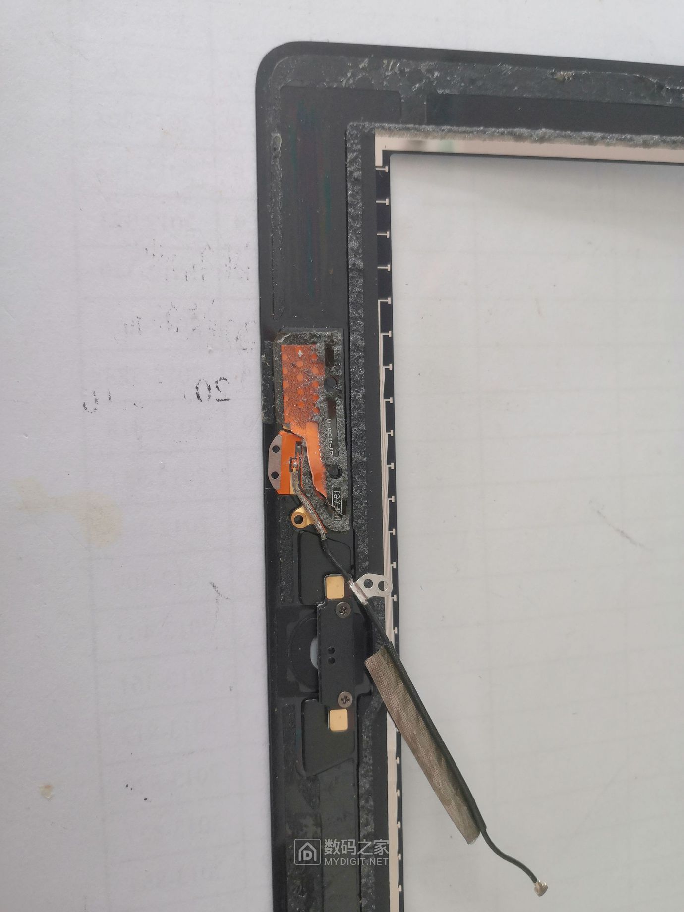 扬声器破音了，拆解苹果IPAD 2 - 拆机乐园 数码之家