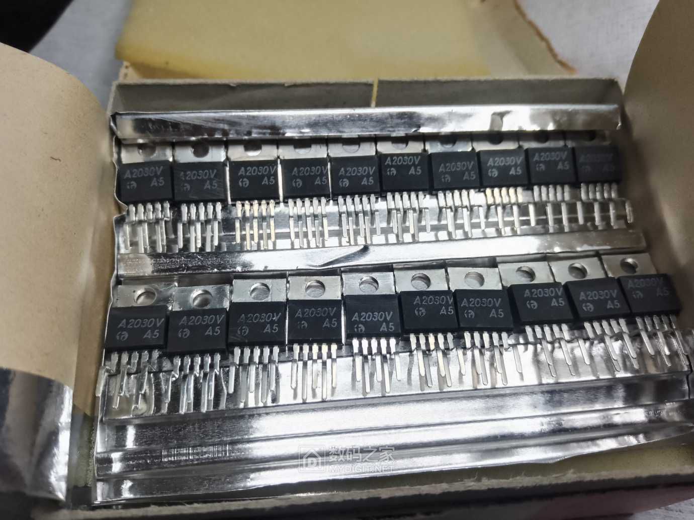 前民主德国RFT A2030V（兼容TDA2030）开箱 - 硬件博物馆 数码之家