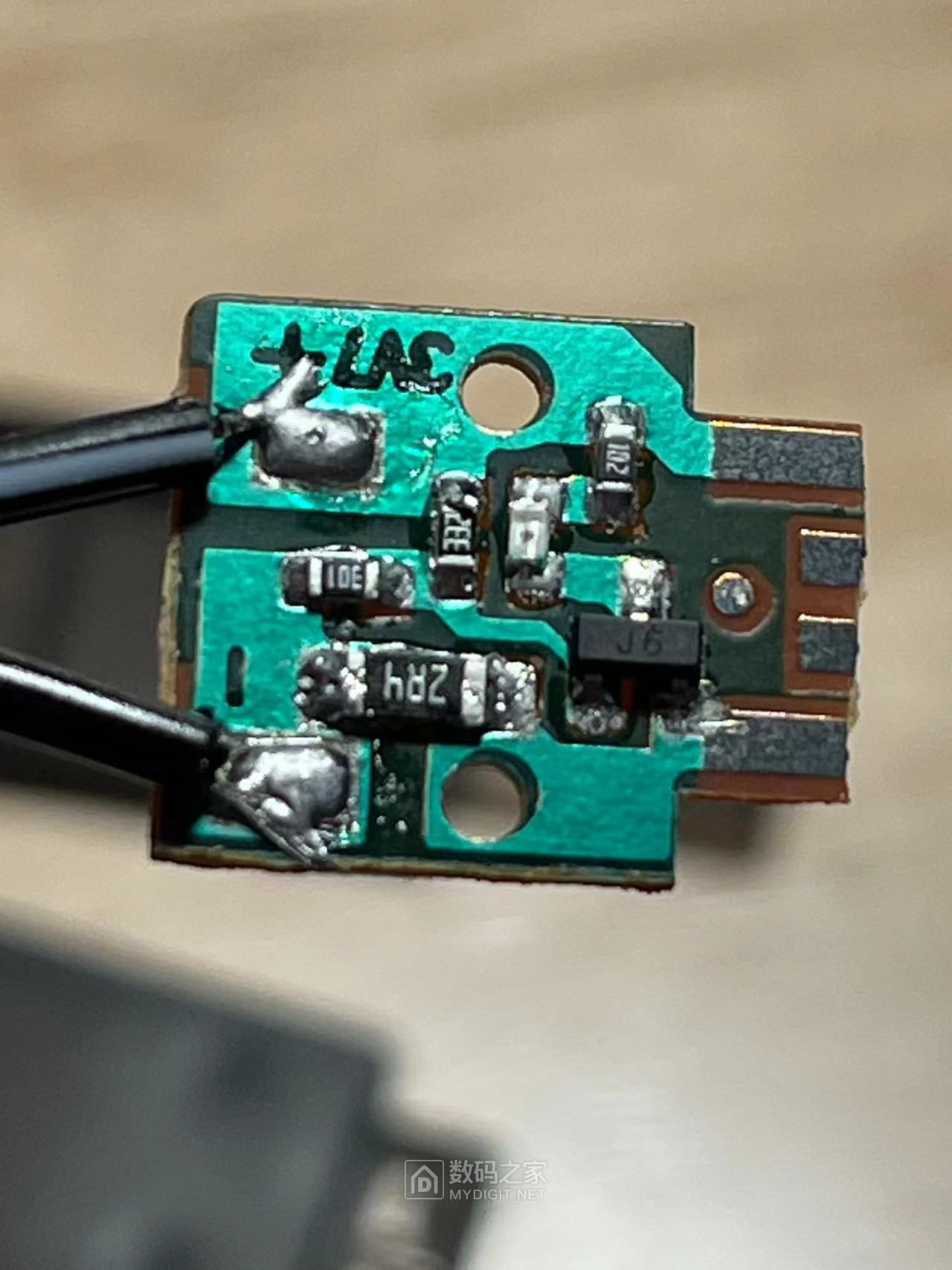 123606ikt1v1cstsd18zvf.jpg