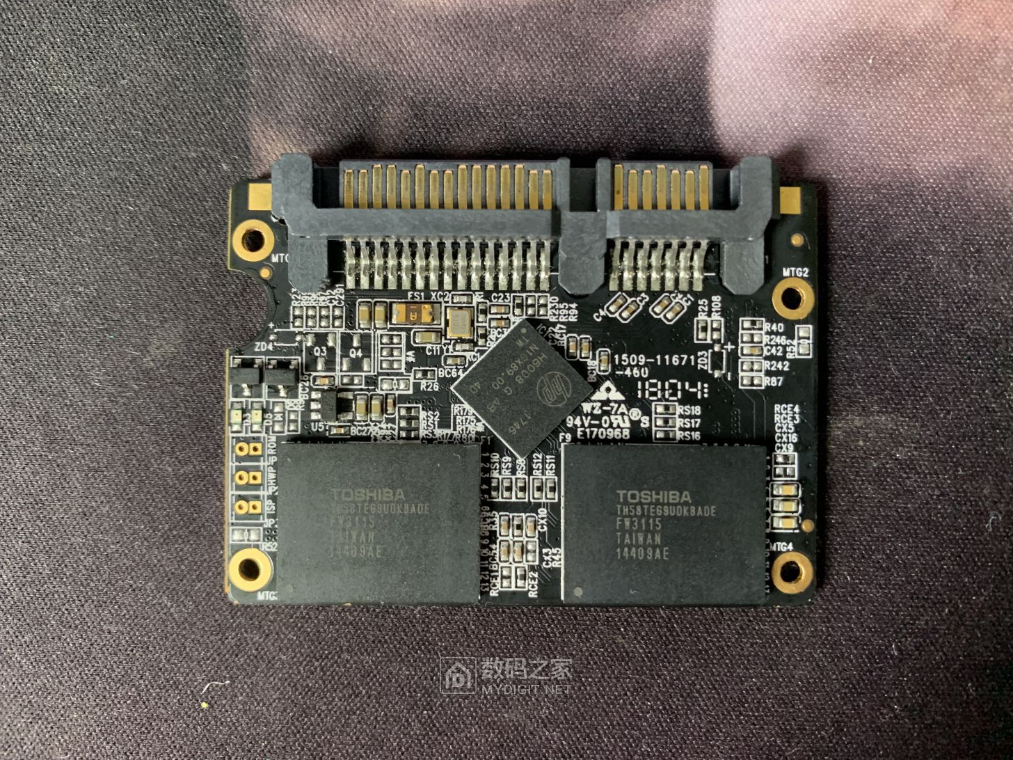 首发sm2258xt开东芝q300拆的th58teg9udkbade阴间bga272 etlc颗粒方法