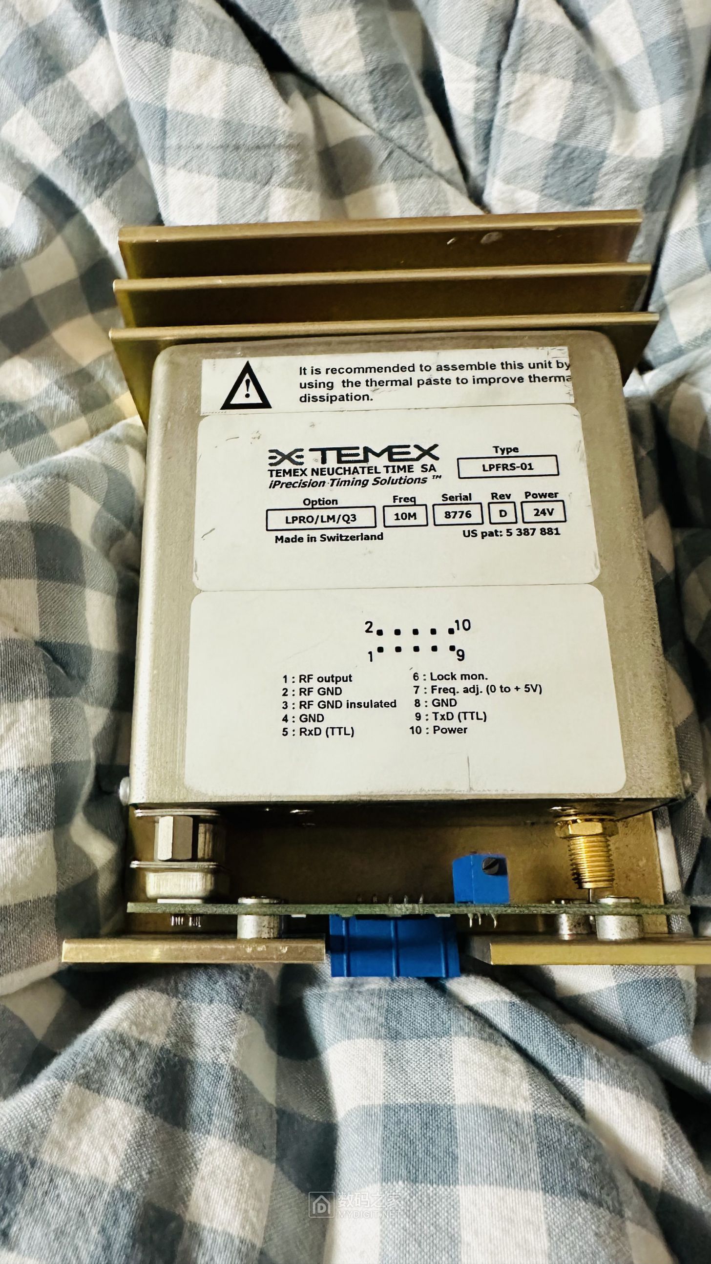 TEMEX LPFRS-01 (lm q3) 6681r铷原子钟拆解 - 拆机乐园 数码之家