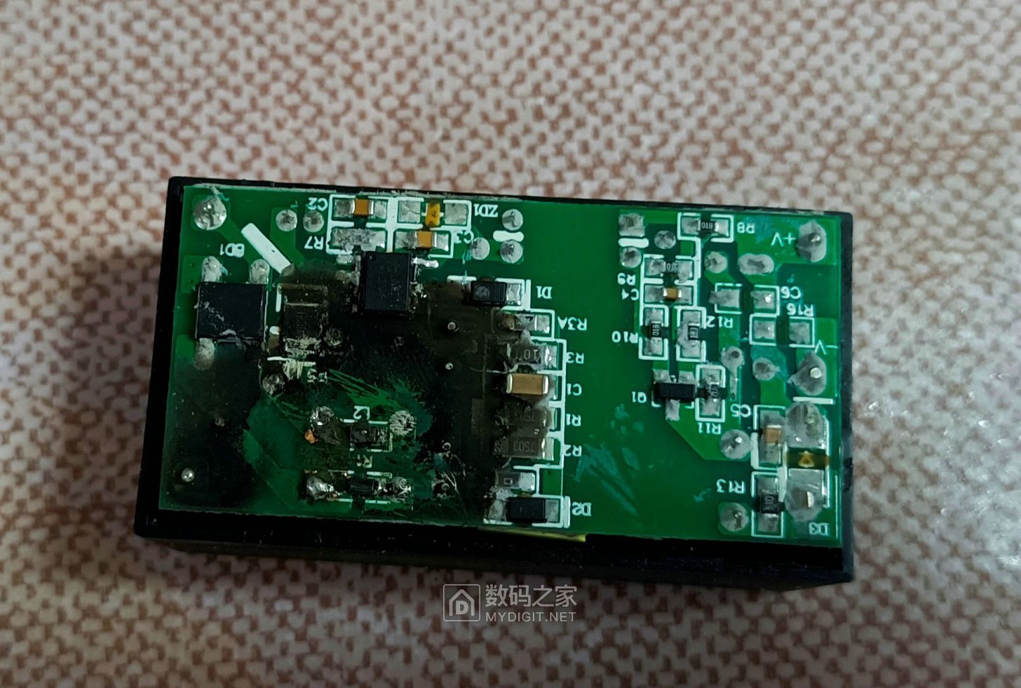 090800k4fynj696mjj4j6v.jpg