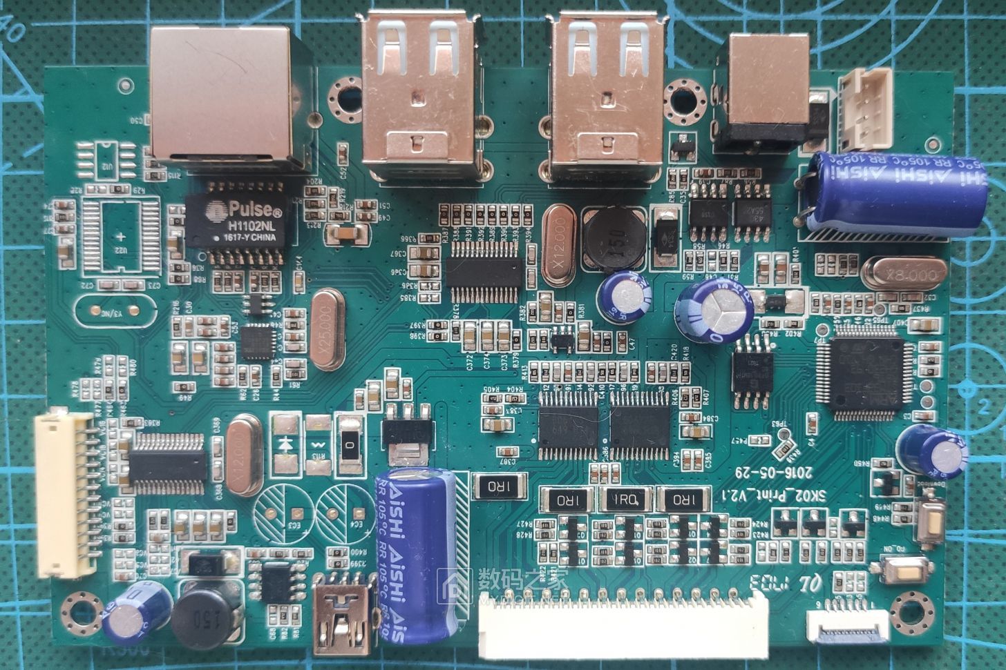 电源板PCB正面3.jpg