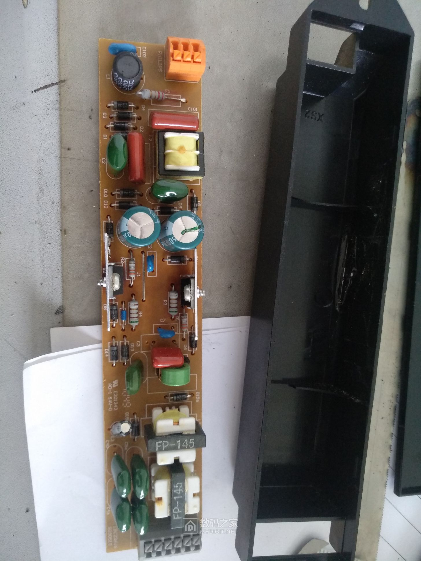 老雷电器维修 205448ikhowihs7vwvev4e.jpg