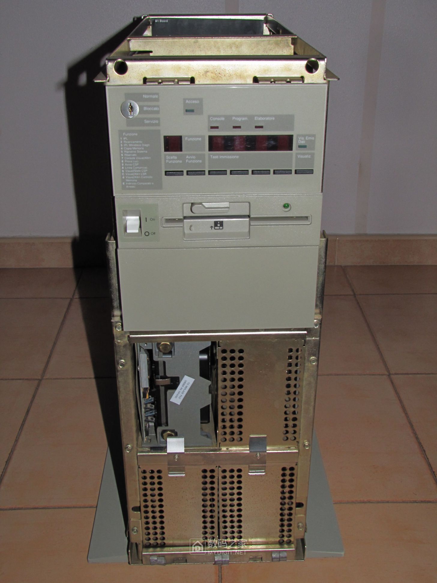 80年代的 IBM system 36（IBM 5363）拆机展示 硬件博物馆 数码之家