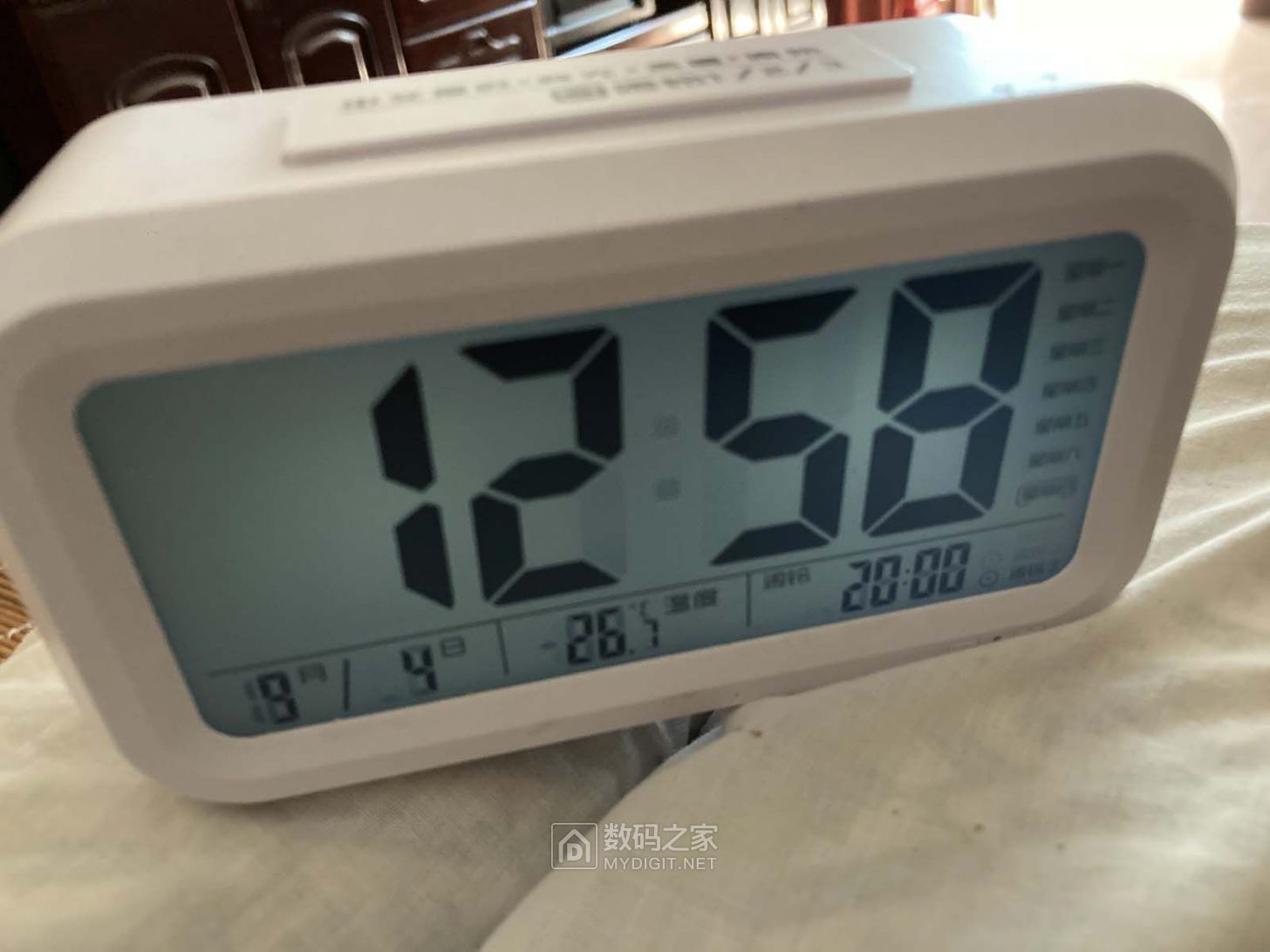 2022-09-03_324136_电子钟.jpg
