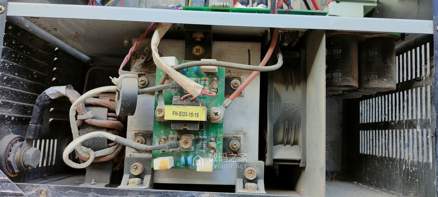 废品站31块收的深华瑞菱zx7-400宽电压逆变直流电焊机 - 拆机乐园