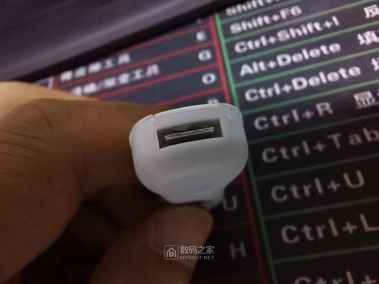 152401yeehkmny5ktqd5r5.jpg