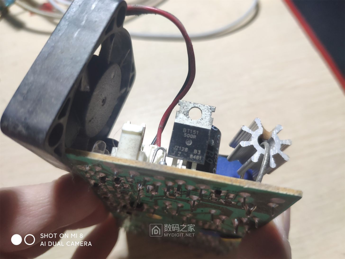 电动车充电器坏了怎么检查 195755p0w5v5o49045rzy5.jpg