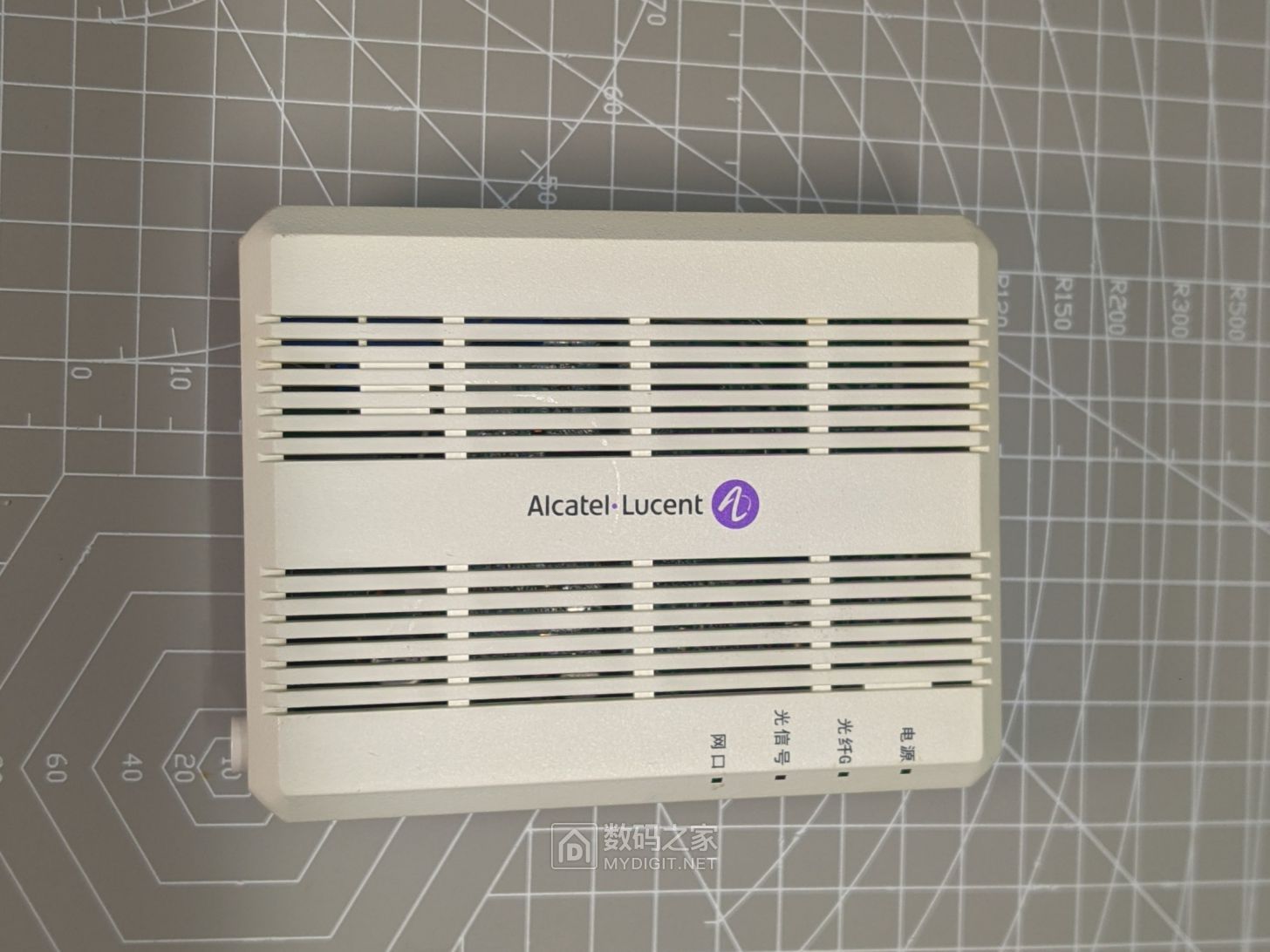 拆个老猫 吉比特 上海贝尔I-010G GPON 千兆光猫 - 拆机乐园 数码之家