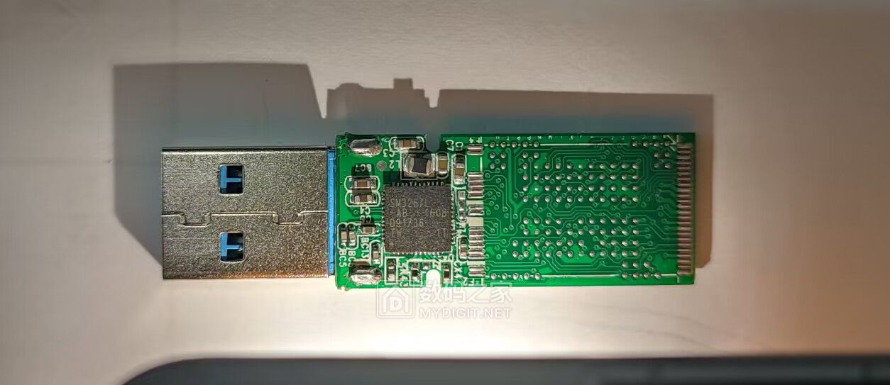 新手小白 周六手搓优盘 慧荣SM3267AB+英特尔MLC颗粒(一) - U盘存储技术 数码之家