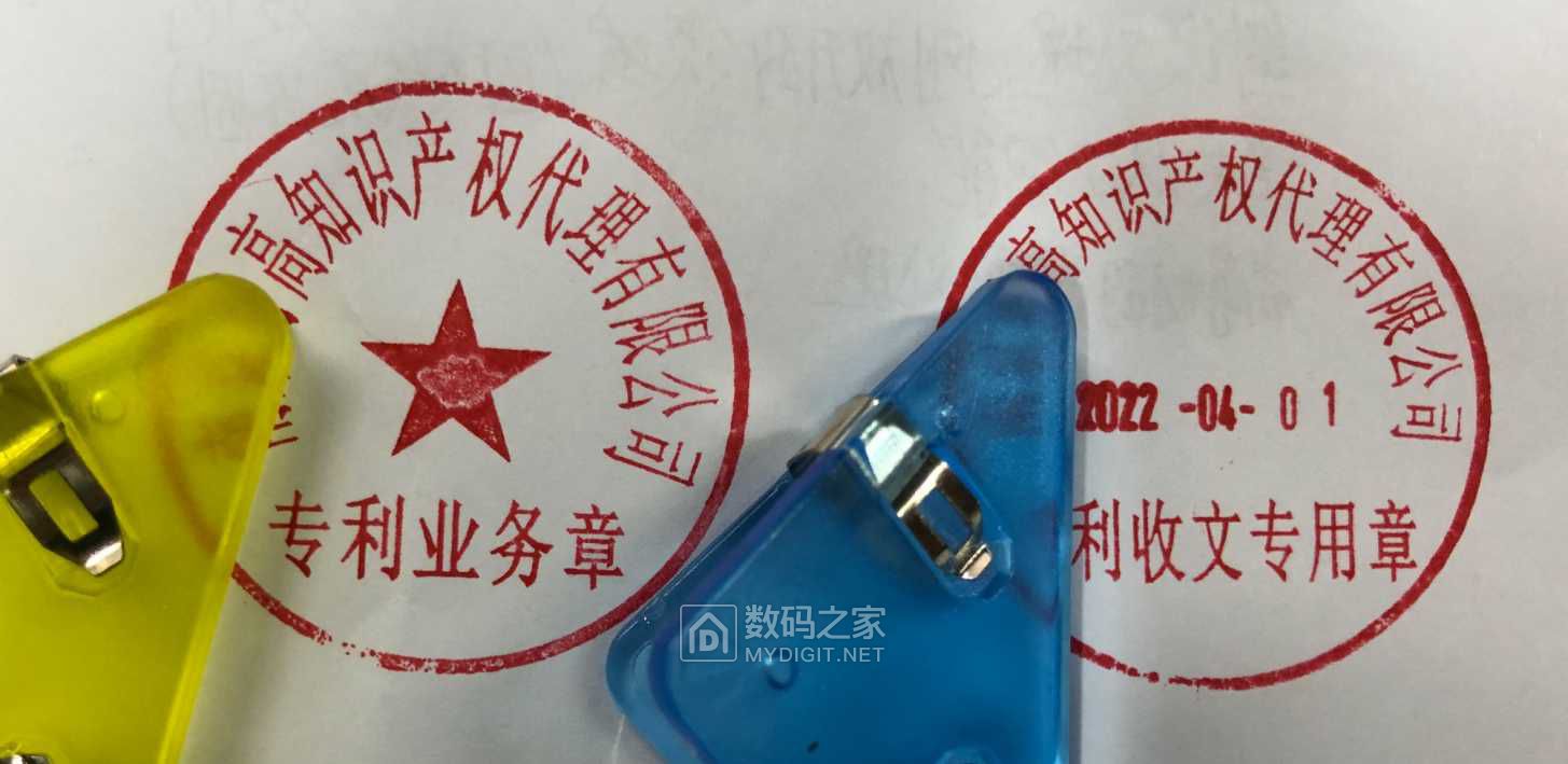 现在印章的结构也挺复杂:翻转章/回墨章没拆开,只能找专利图来解释原理 - 拆机乐园 数码之家