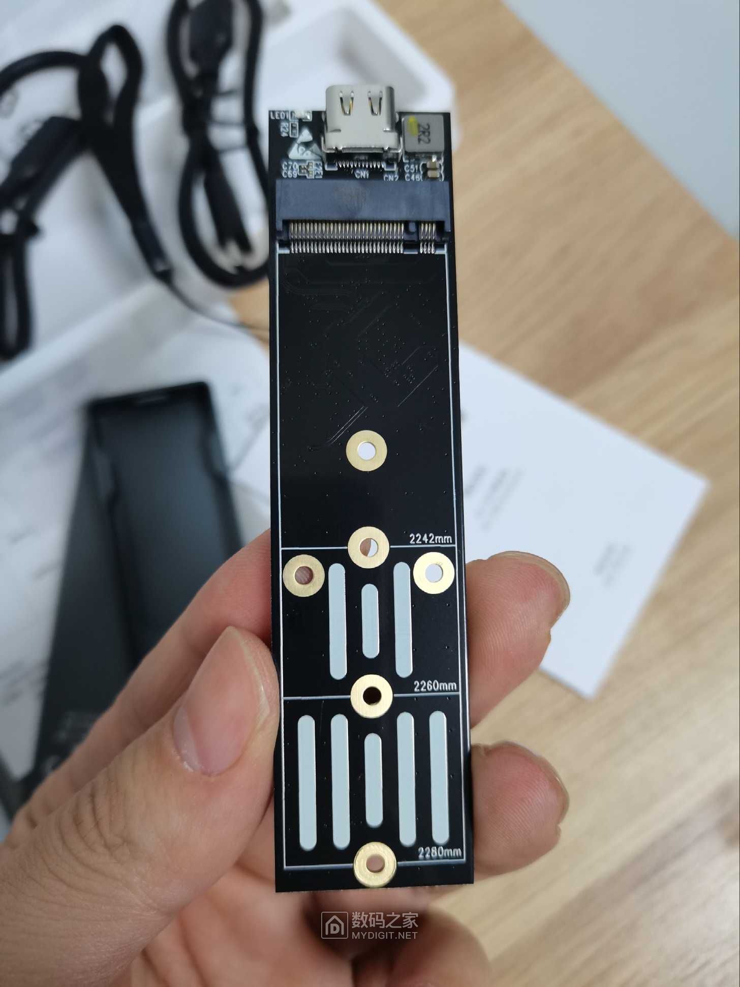 HIKSEMI MD202双协议移动硬盘盒拆解 - 拆机乐园 数码之家