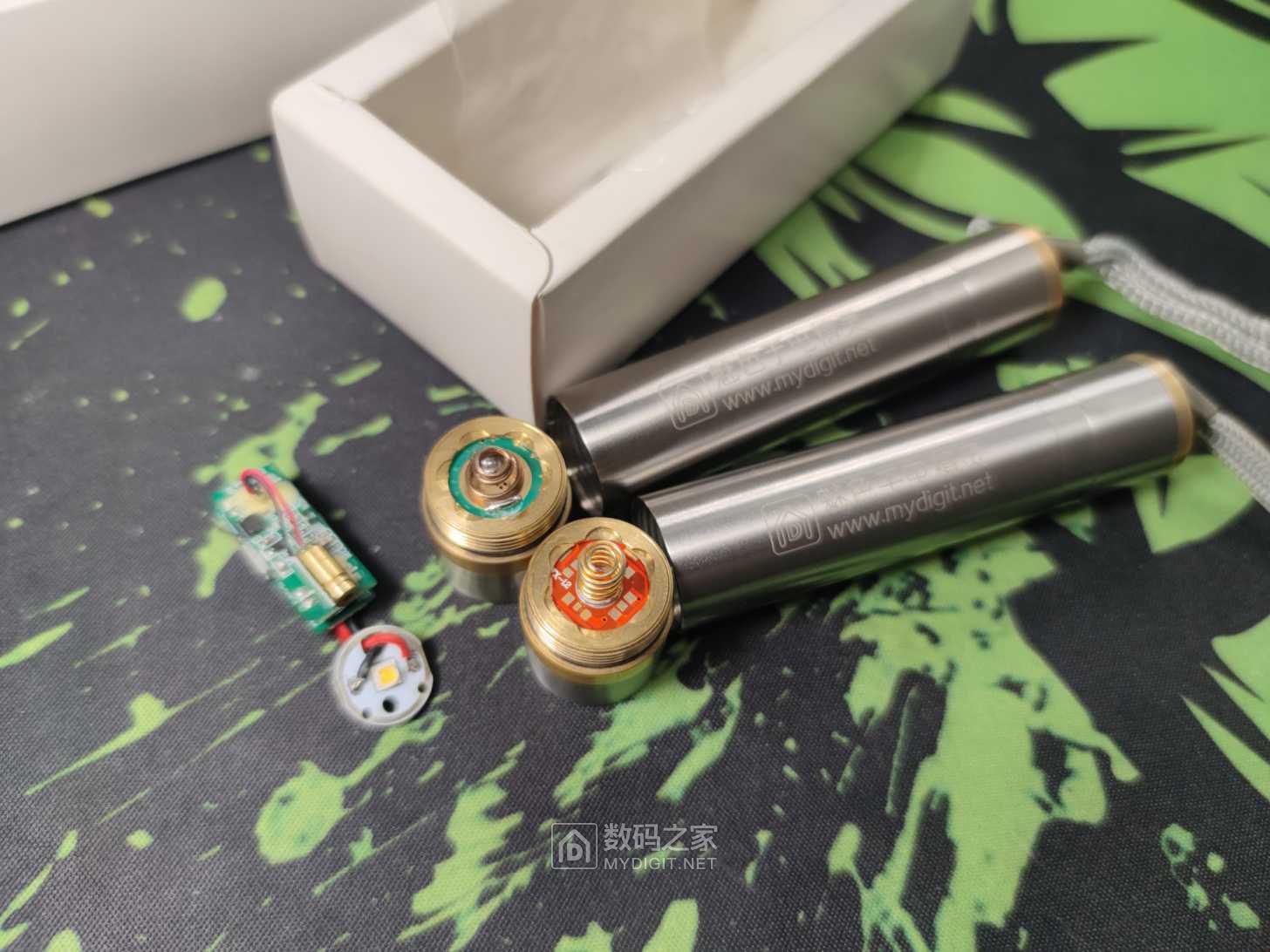 两种版本魅色