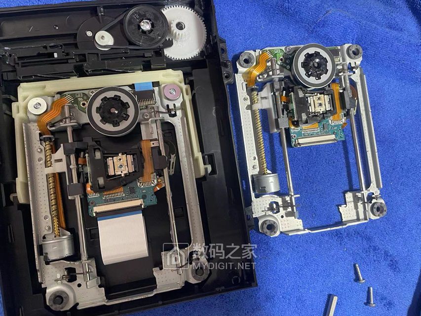 索尼BDP-S470 拆机更换光头 - 拆机乐园 数码之家