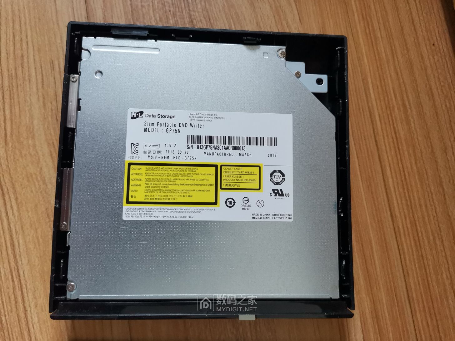 拆个华硕DVD刻录光驱 SDR-08B1-UA/H·L GP75N - 拆机乐园 数码之家