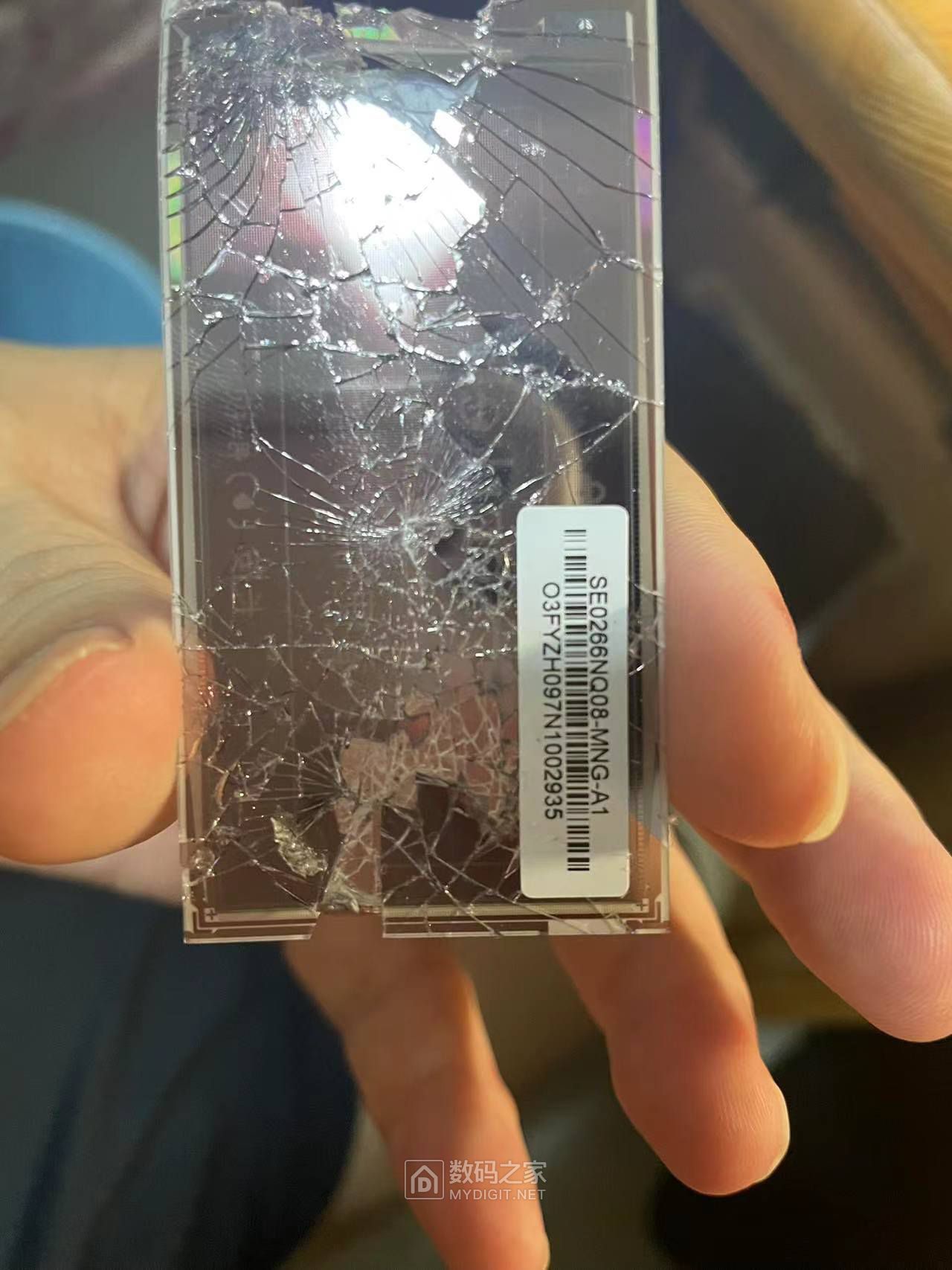 背面是这样