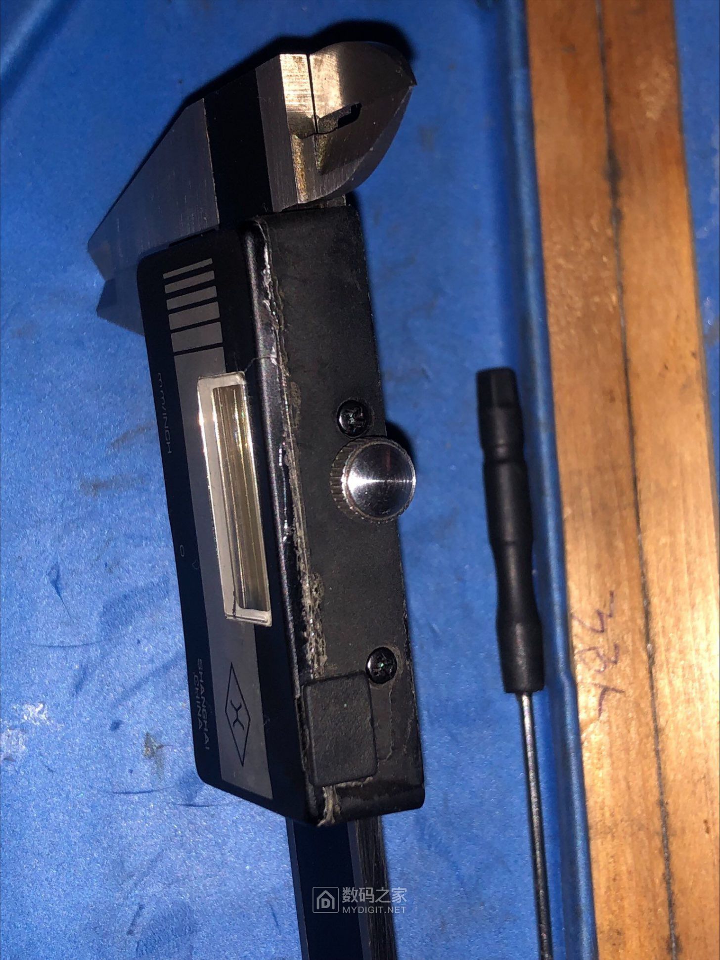 2-G.jpg