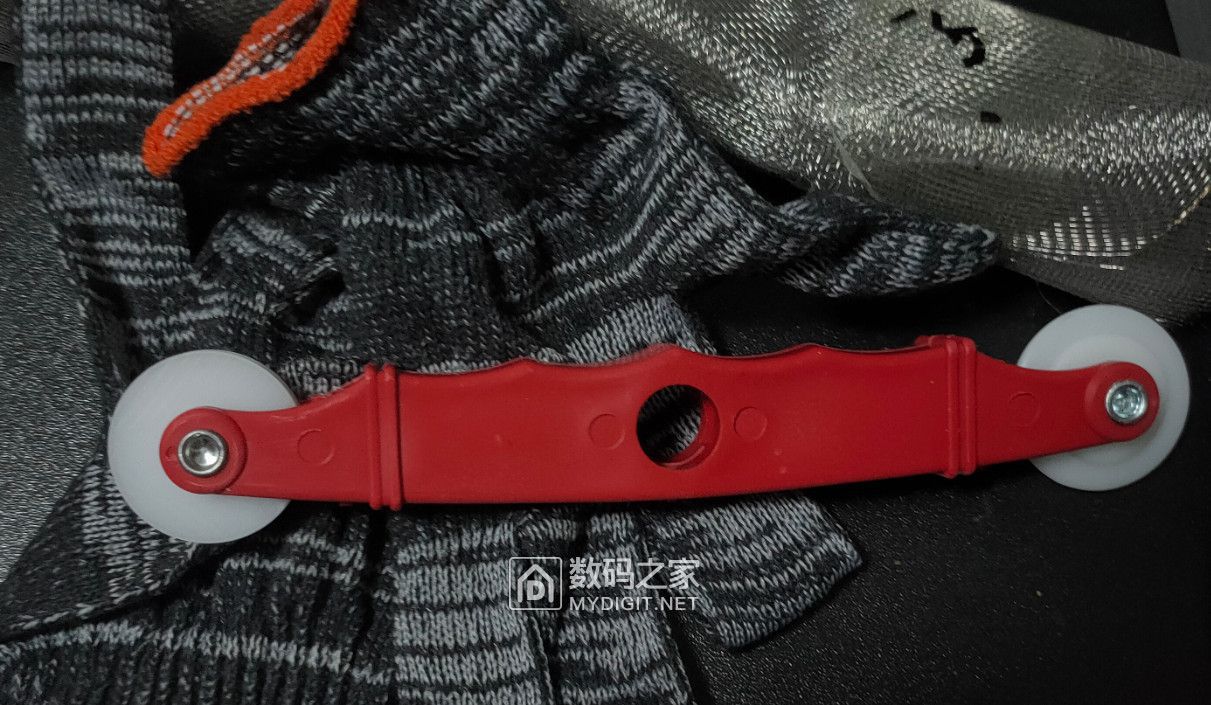 093516ij1eo6h5kfex6ffk.jpg