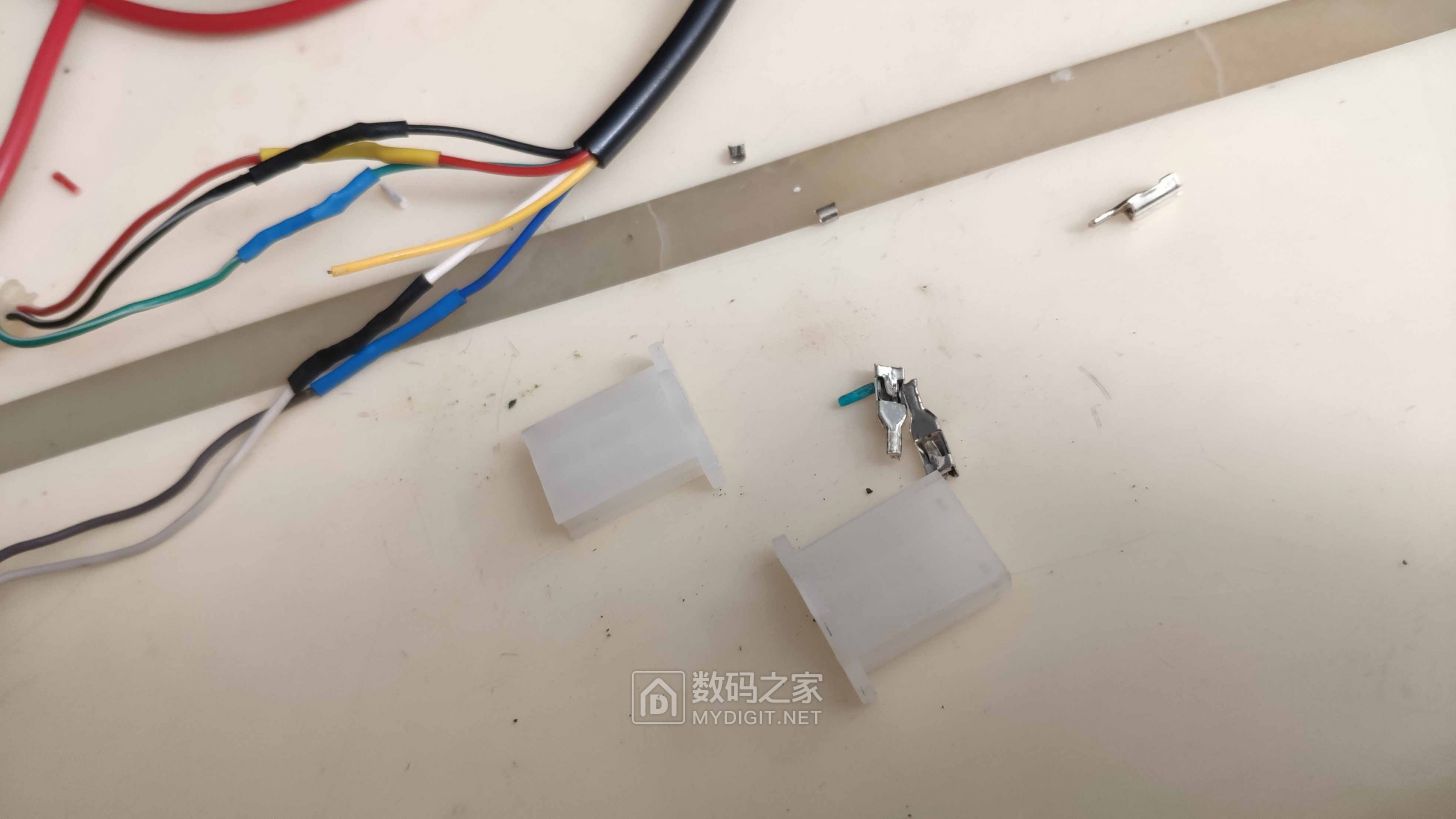 套上热缩管，至少防水还能达标的