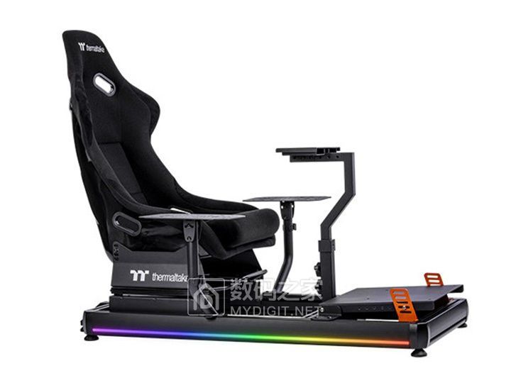 GF500_Flight_Simulator_Cockpit_03.jpg