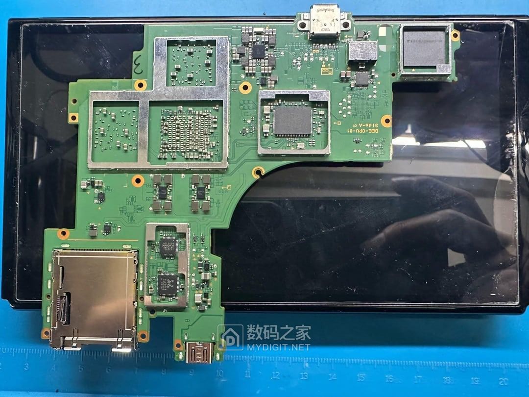 NINTENDO-SWITTCH-2-BOARD-LEAK-1.jpg