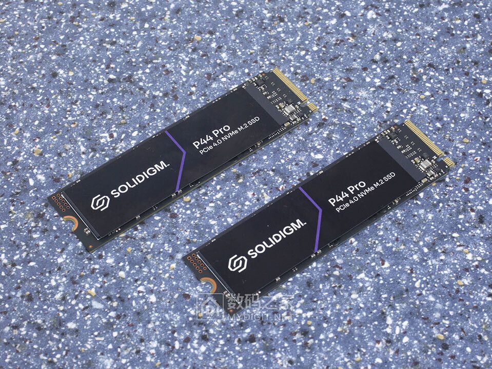 Solidigm SSD