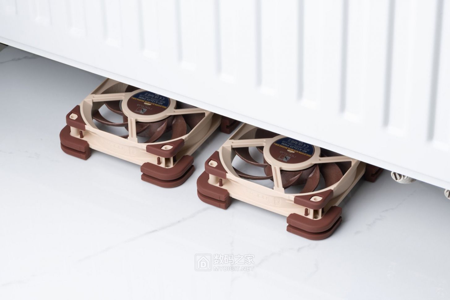 noctua-heating-fans-radiators-1.jpg