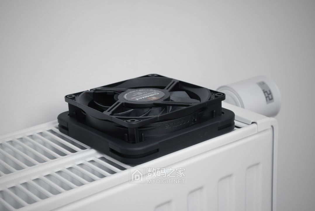 noctua-heating-fans-radiators-bottom.jpg