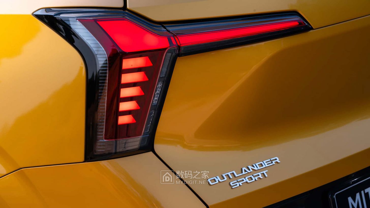 2025-mitsubishi-outlander-sport (2).jpg