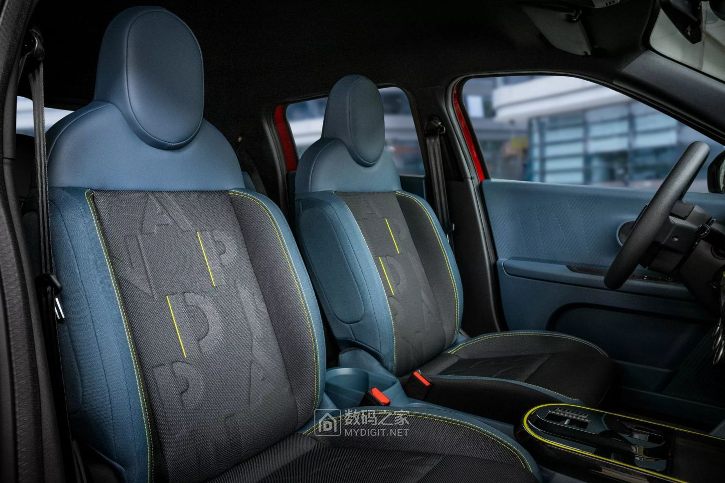 Fiat-Grande-Panda-RED-14.jpg