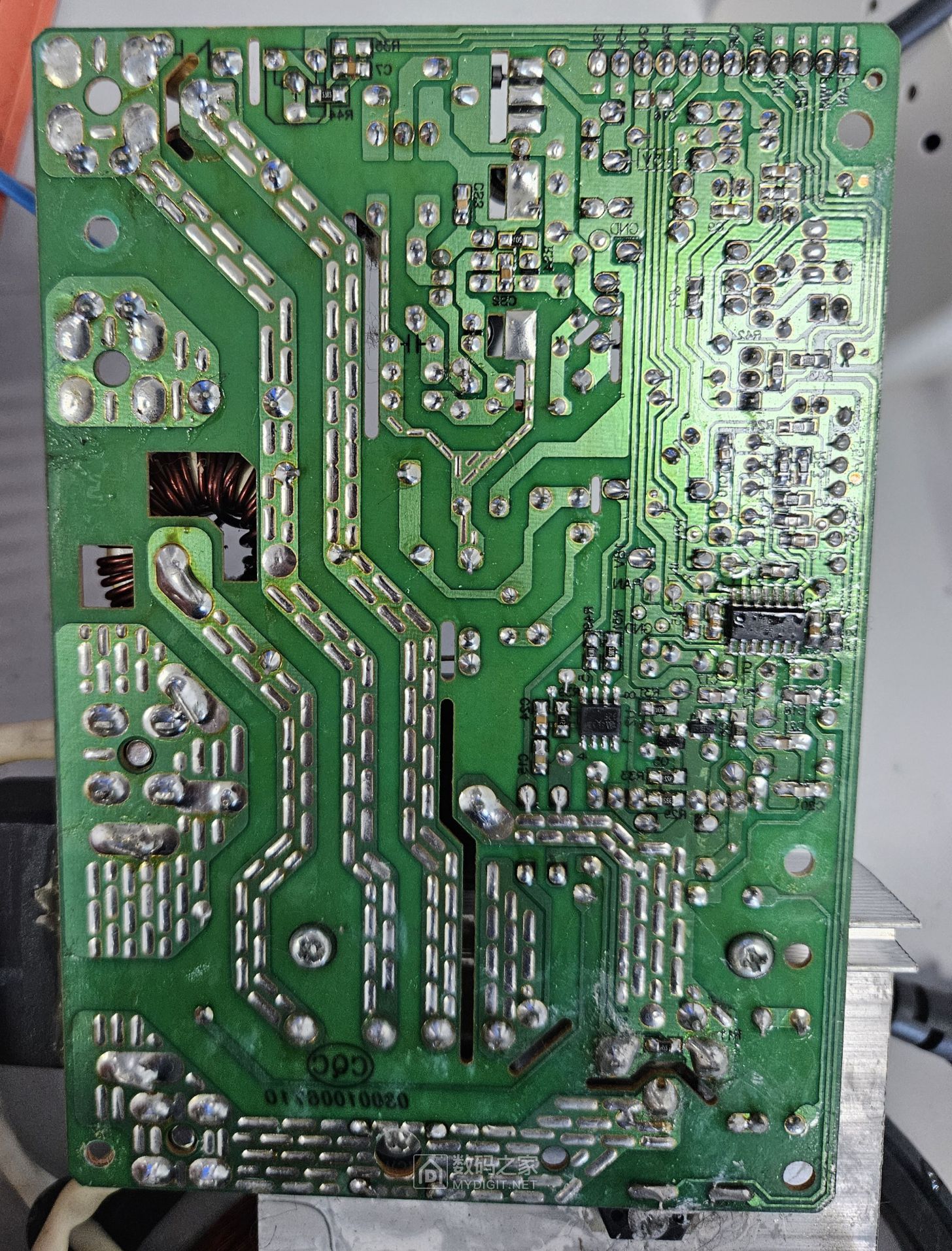 PCB背面