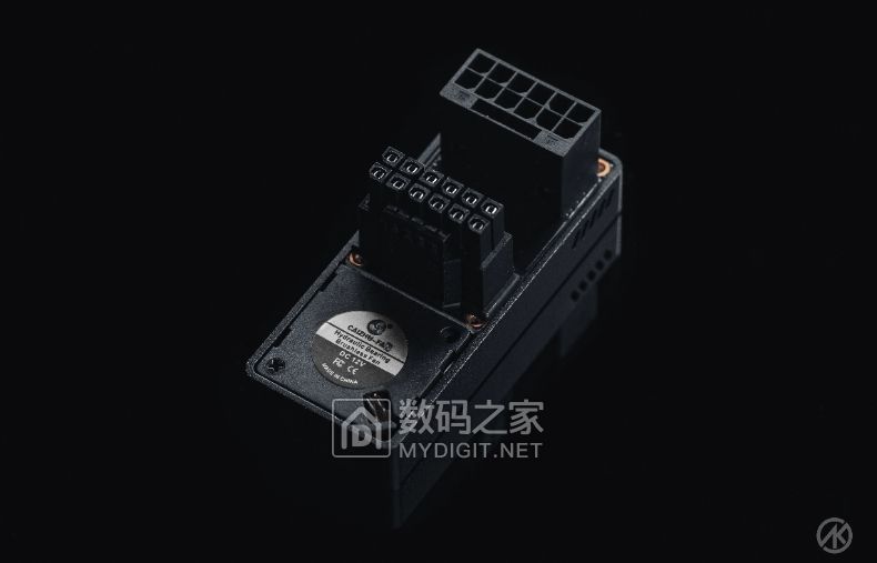 ANGLED-POWER-ADAPTER-3.jpg