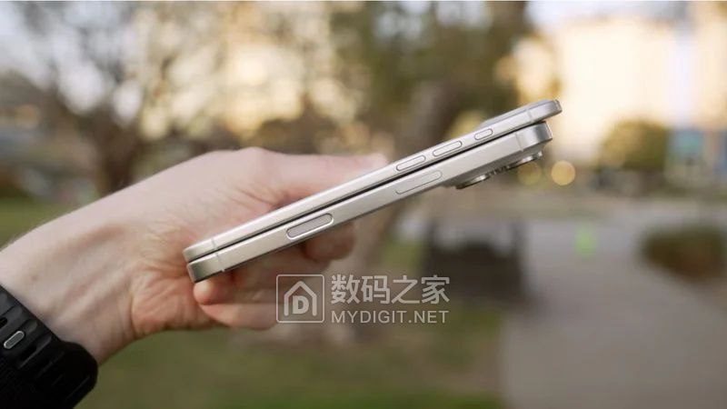 iPhone 17 Air设计解密：5.5毫米机身配奇葩接口布局
