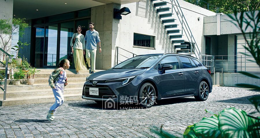 Toyota-Corolla-Touring-Japan-3.jpg