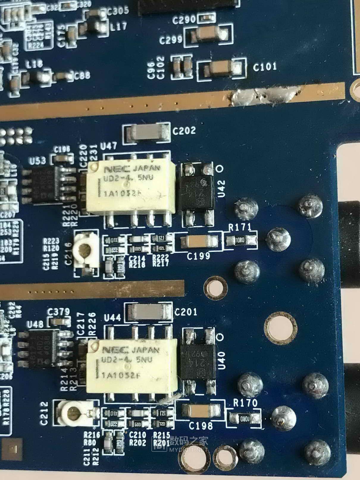 2个输入通道的正面，整流和切换