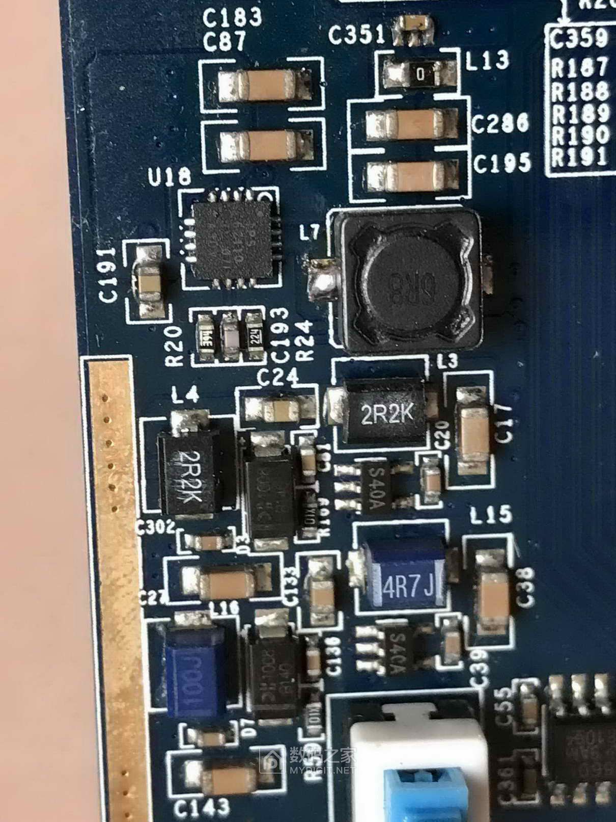 1.8V和-1.36V，-5V电路